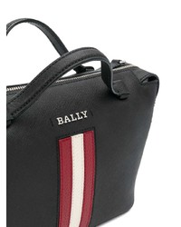 Черная кожаная сумка через плечо от Bally