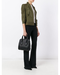 Женская черная кожаная сумка от Alexander McQueen