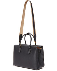 Женская черная кожаная сумка от MCM