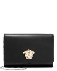 Женская черная кожаная сумка от Versace