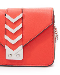 Женская черная кожаная сумка от Mackage