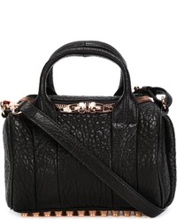 Черная кожаная сумочка от Alexander Wang