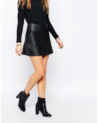 Черная кожаная юбка от Pull&Bear