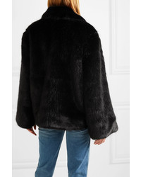 Черная короткая шуба от Totême