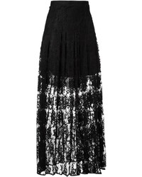 Черная кружевная длинная юбка от Chloé