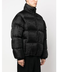 Мужская черная куртка-пуховик с принтом от Moschino