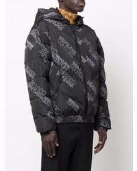 Мужская черная куртка-пуховик с принтом от VERSACE JEANS COUTURE