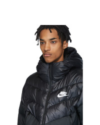 Мужская черная куртка-пуховик от Nike