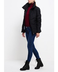 Женская черная куртка-пуховик от Geox