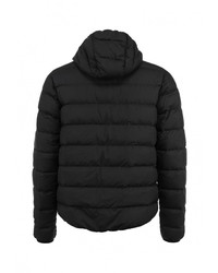 Мужская черная куртка-пуховик от Jack Wolfskin