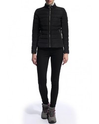 Женская черная куртка-пуховик от Moose Knuckles