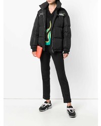 Женская черная куртка-пуховик от Prada