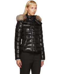Женская черная куртка от Moncler