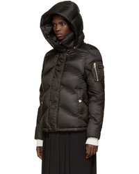 Женская черная куртка от Burberry