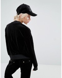 Женская черная куртка от Juicy Couture