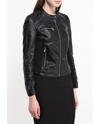 Женская черная куртка от Broadway