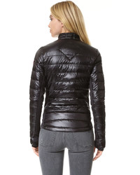 Женская черная легкая куртка от Canada Goose