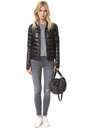 Женская черная легкая куртка от Canada Goose