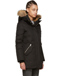 Женская черная парка от Mackage