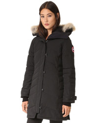 Женская черная парка от Canada Goose