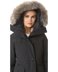 Женская черная парка от Canada Goose