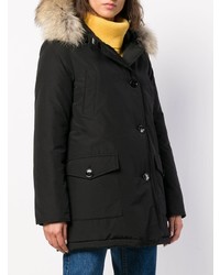 Женская черная парка от Woolrich