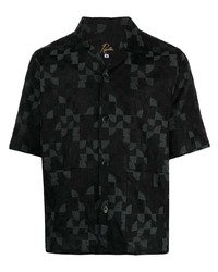 Мужская черная рубашка с коротким рукавом с геометрическим рисунком от Needles