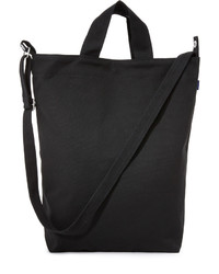 Женская черная сумка из плотной ткани от Baggu