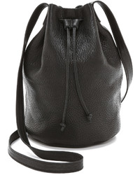 Черная сумка-мешок от Baggu