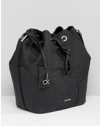 Черная сумка-мешок от Calvin Klein
