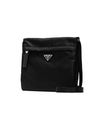 Черная сумка почтальона из плотной ткани от Prada