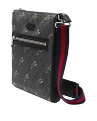 Черная сумка почтальона из плотной ткани от Gucci