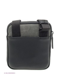 Черная сумка почтальона от Calvin Klein