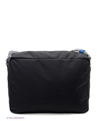 Черная сумка почтальона от Calvin Klein