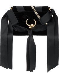 Женская черная сумка с украшением от J.W.Anderson