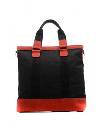 Черная сумка через плечо от Duffy