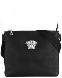 Черная сумка через плечо от Versace