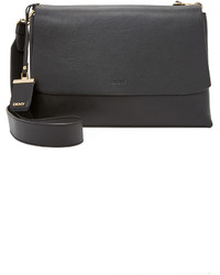 Женская черная сумка от DKNY