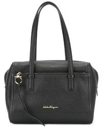 Женская черная сумка от Salvatore Ferragamo