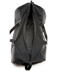 Женская черная сумка от Baggu