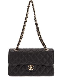 Черная сумочка от Chanel