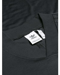 Мужская черная футболка с v-образным вырезом от adidas