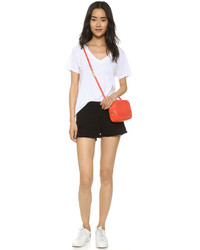 Женская черная футболка с v-образным вырезом от Splendid