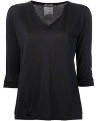 Женская черная футболка с v-образным вырезом
