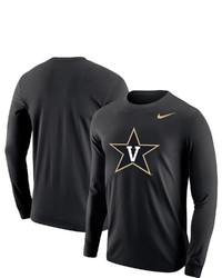 Черная футболка с длинным рукавом со звездами