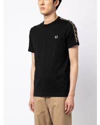 Мужская черная футболка с круглым вырезом с вышивкой от Fred Perry