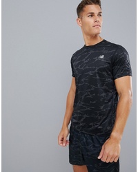 Мужская черная футболка с круглым вырезом с камуфляжным принтом от New Balance