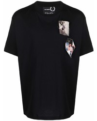 Мужская черная футболка с круглым вырезом с принтом от Raf Simons X Fred Perry
