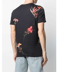 Мужская черная футболка с круглым вырезом с цветочным принтом от OSKLEN