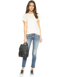 Женская черная футболка с круглым вырезом от 6397